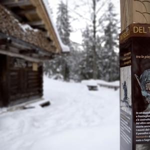 Il totem alla Casina Forestale